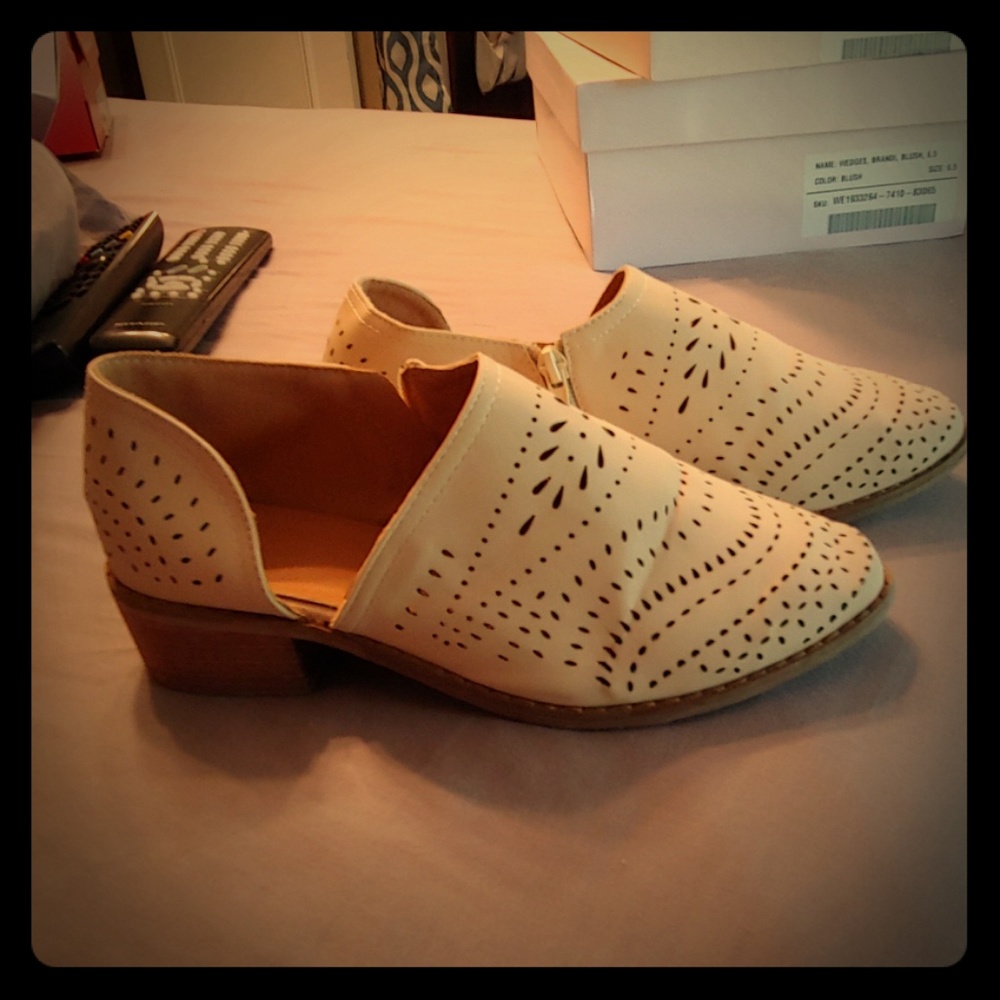 Casual slip on shoe